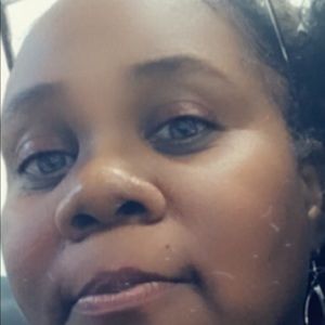 Meet your Posher, Dee